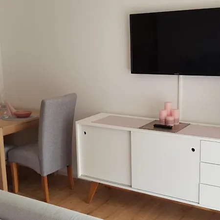 Alpe-adria Chanel Top12 Apartment